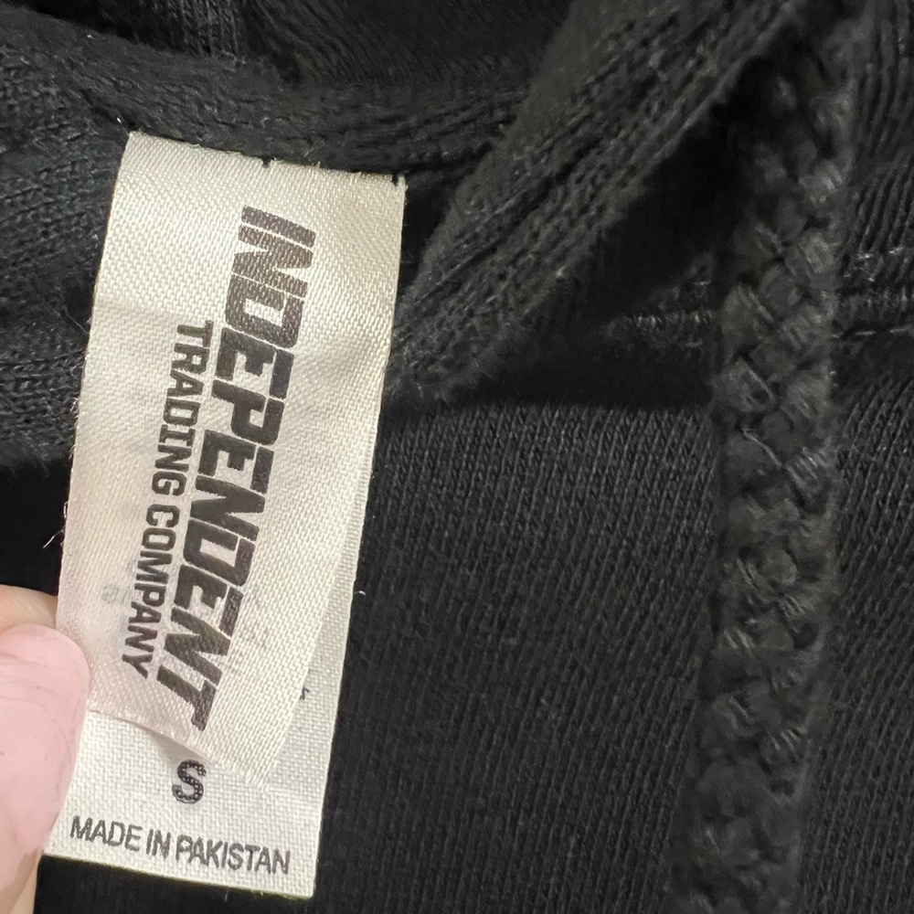 Plain Black Hoodie - Picture 2 of 4
